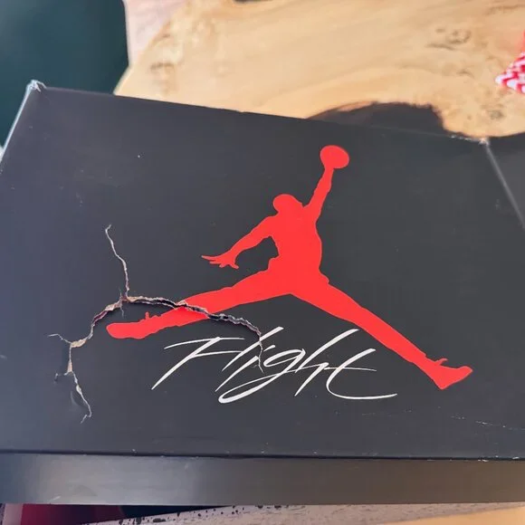 Air Jordan 4 Retro GS Black Red “Bred” | Youth 6.5Y | Worn | Box Included - Picture 7 of 7